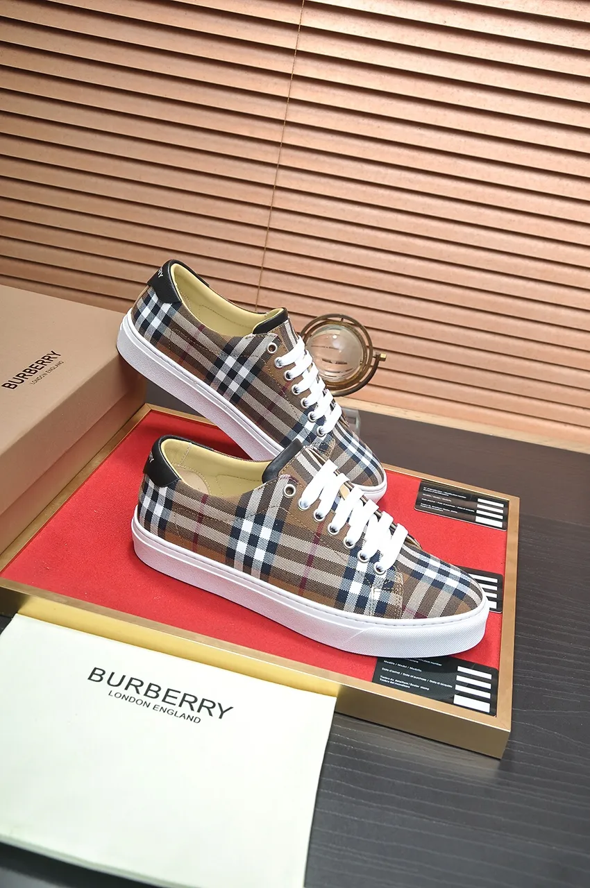 Men's shoes💰480💶[Burberry] (cowhide lining) classic low-top sneakers｜Imported cowhide with classic plaid fabric｜Cow leather lining｜Original outsole｜Fine workmanship and comfortable to wear Size: 38-44 (customized at 45)